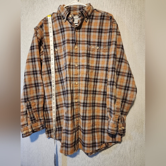Carhartt plaid flannel button up shirt Size Medium - Picture 4 of 5
